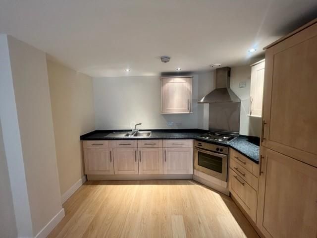 Property photo 3 of 6 Kitchen Angle