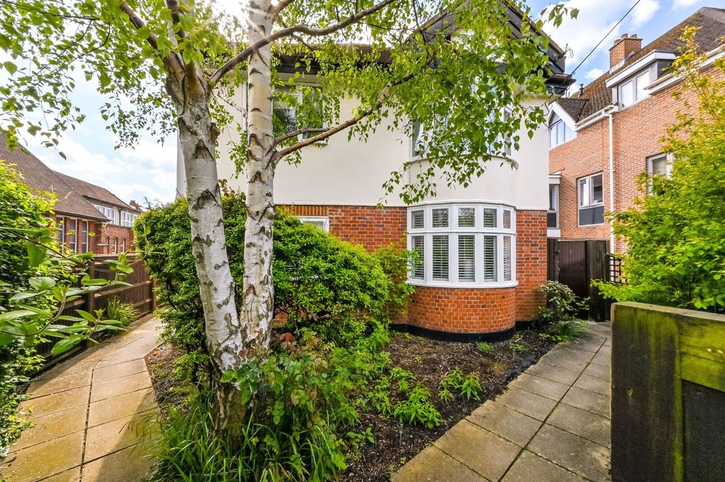 Property photo 1 of 5