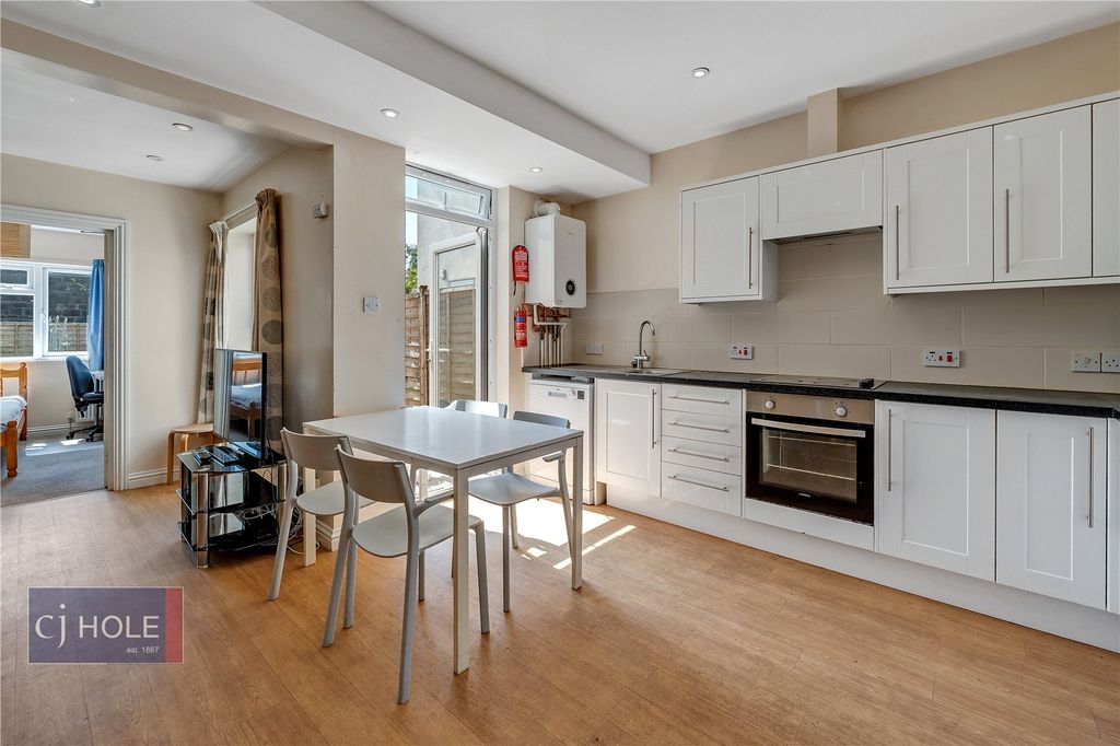 6 bed shared accommodation to rentDouglas Road, Horfield, Bristol, Bristol, City Of BS7 photo 5