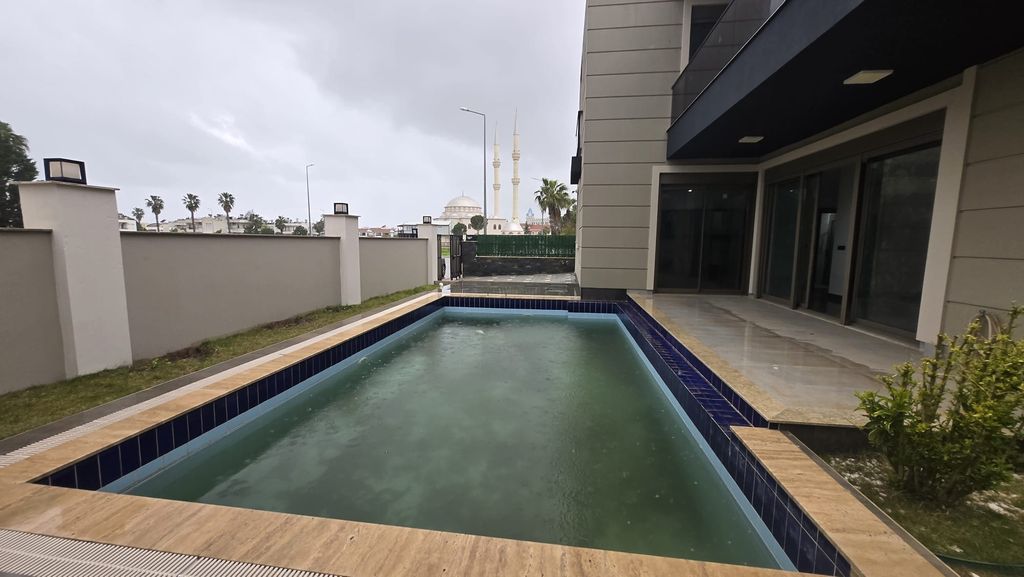 Property photo 2 of 24 Newly Built Triplex Villas In Antalya For Sale - Private Swimming Pool And Garden
