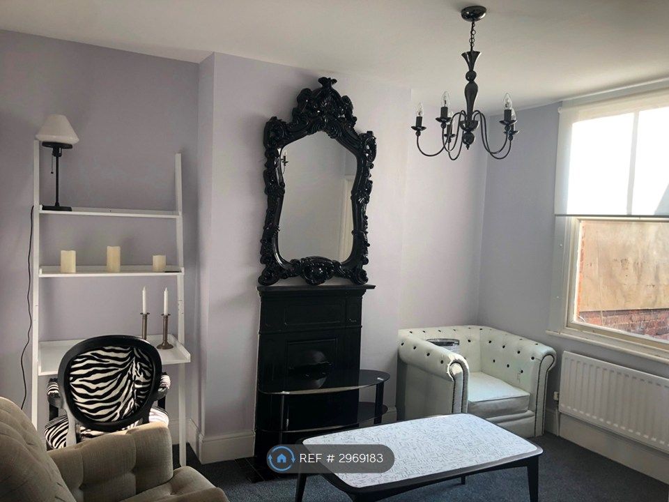 Property photo 3 of 12