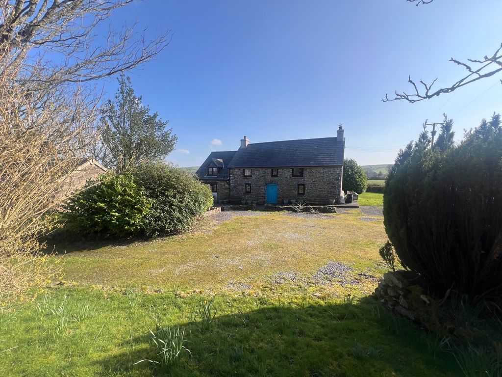 Property photo 1 of 64