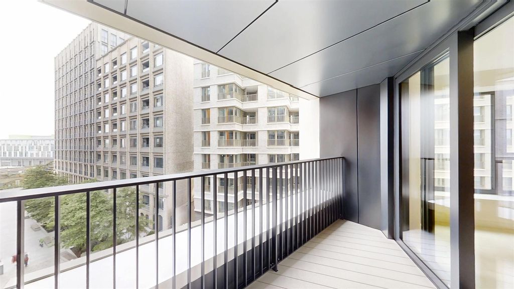 Property photo 3 of 12 Linear-Place-Nine-Elms-06092025_181822.Jpg