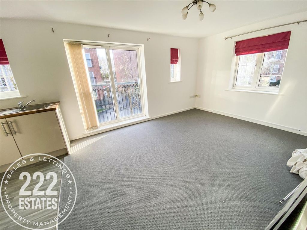 Property photo 3 of 8 Img_5942.Jpg