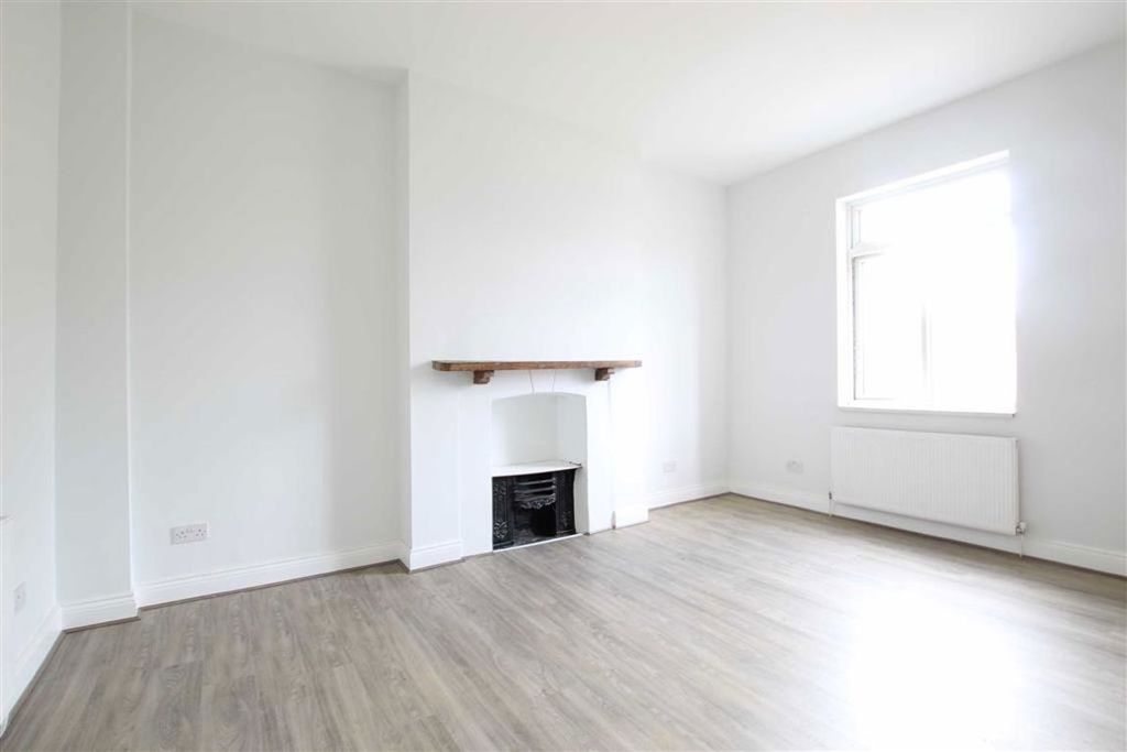 Property photo 2 of 3