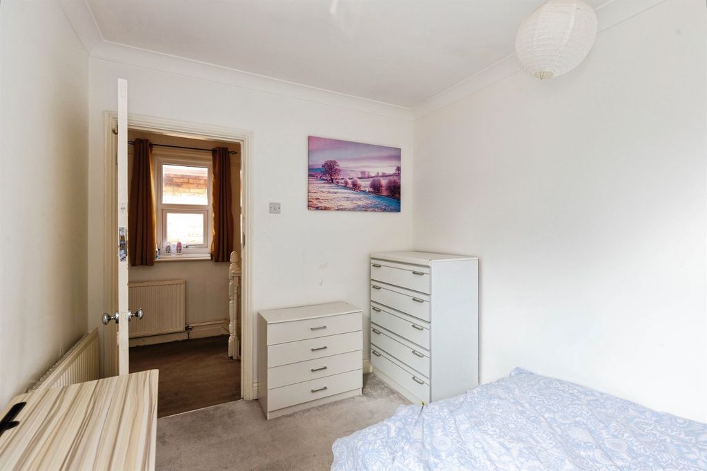 Additional image 11 of 2 bed flat for saleMarkham Road, Bournemouth BH9