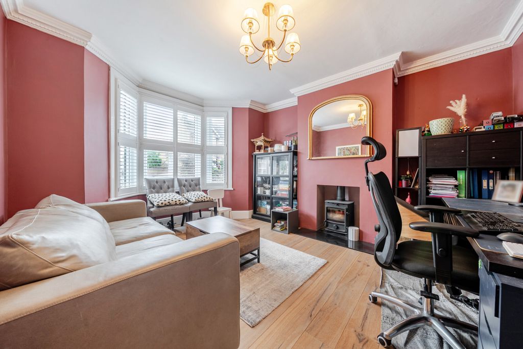 Property photo 3 of 41 1501889-16-6A7469...