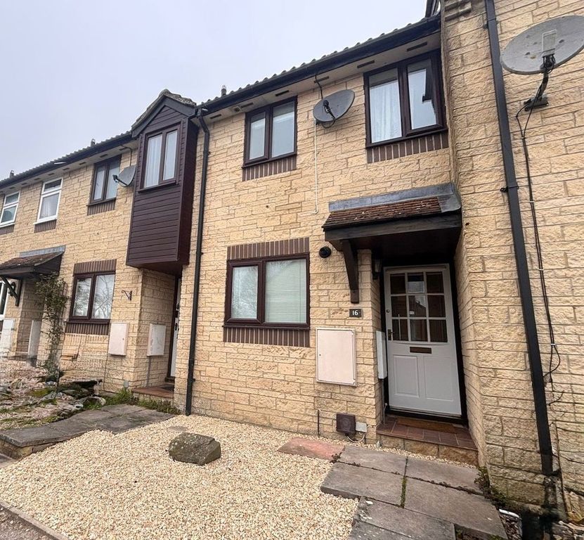 Property photo 1 of 7 Front