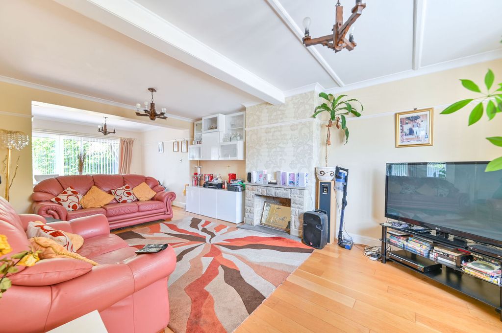 Property photo 2 of 15