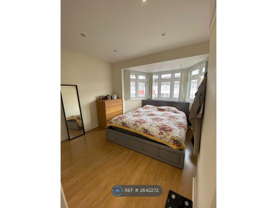 Property photo 3 of 4
