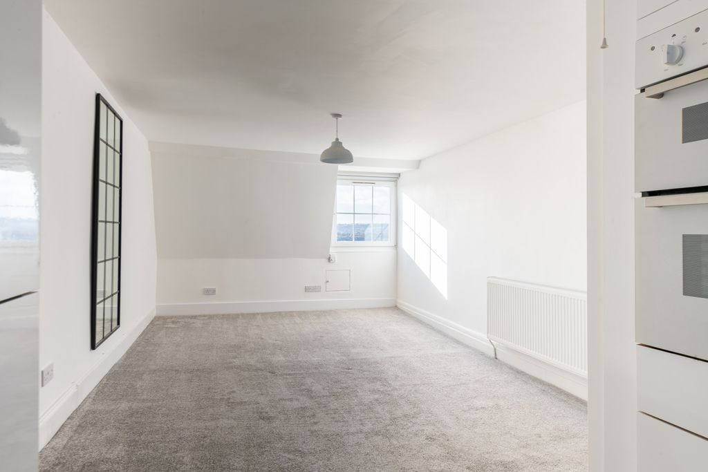 Property photo 2 of 14 Living Room