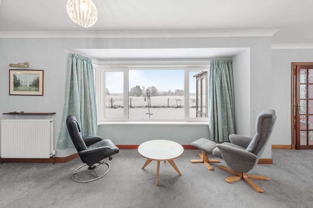 Property photo 3 of 31