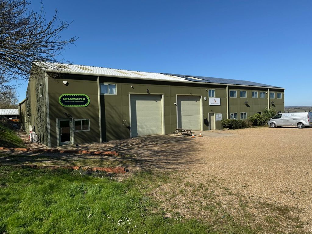 Property photo 3 of 17 Photo 16