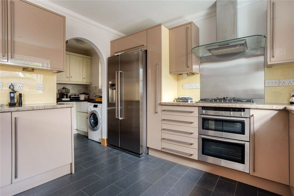 Property photo 3 of 17 Picture No. 22