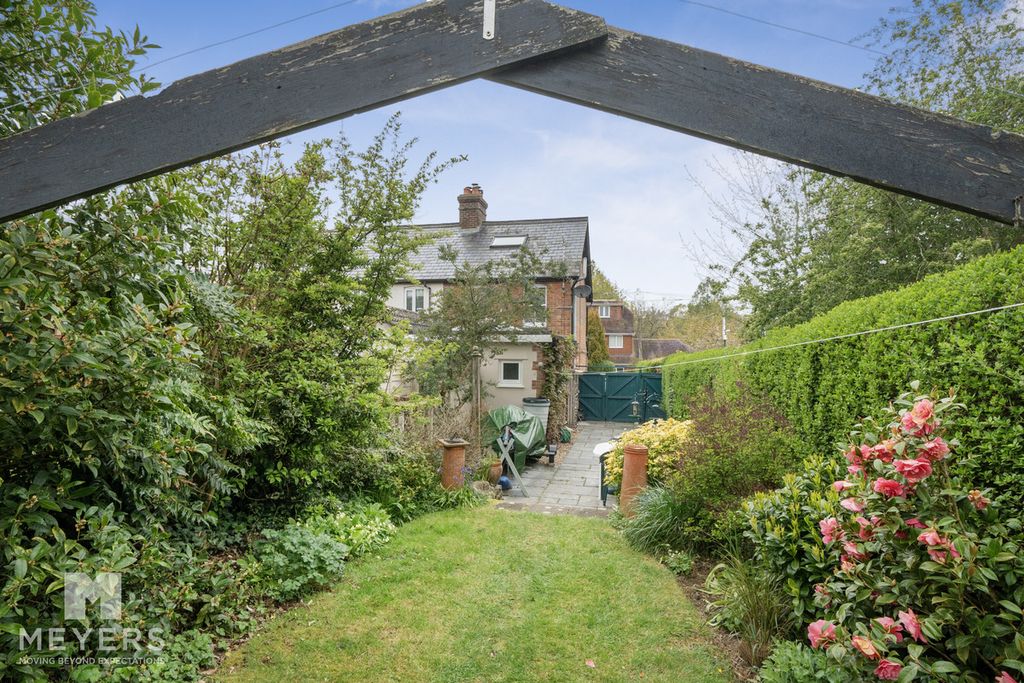 Property photo 2 of 17