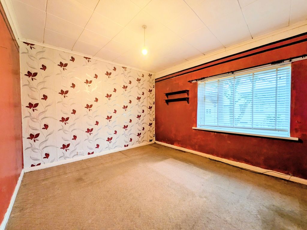 Property photo 3 of 5 1000005425