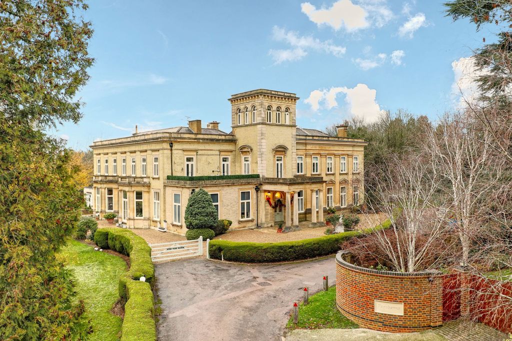 Property photo 1 of 14