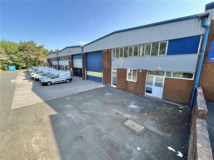 Property photo 1 of 8