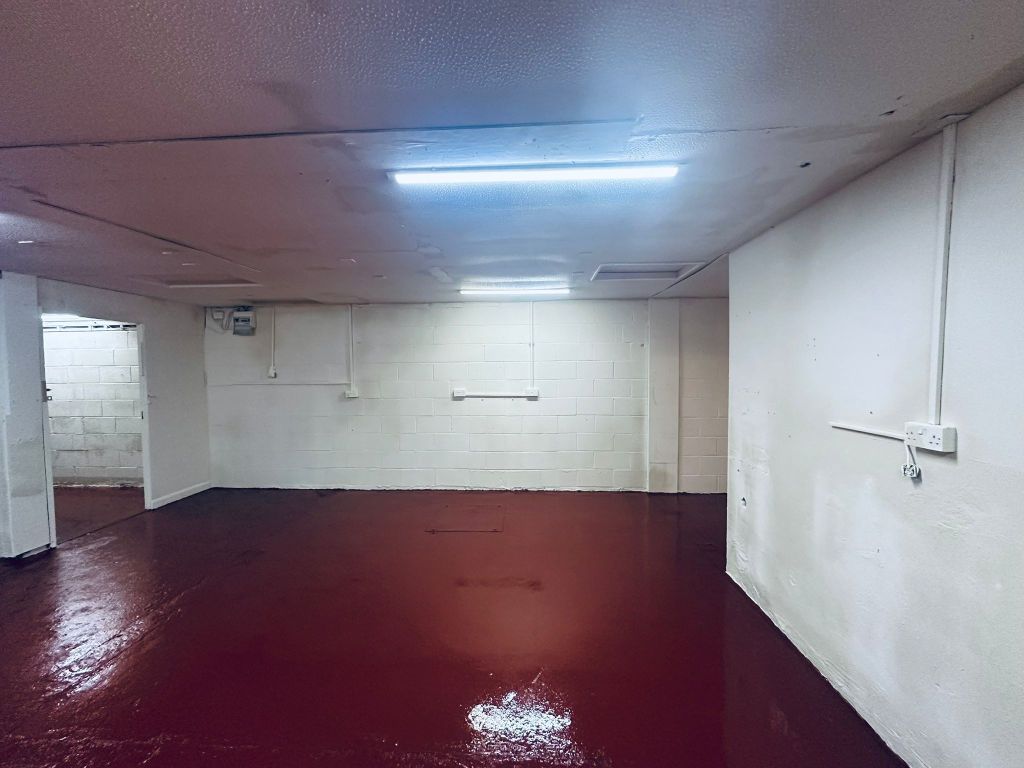 Property photo 3 of 6