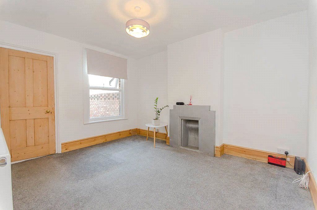 Property photo 2 of 10 Dining Room