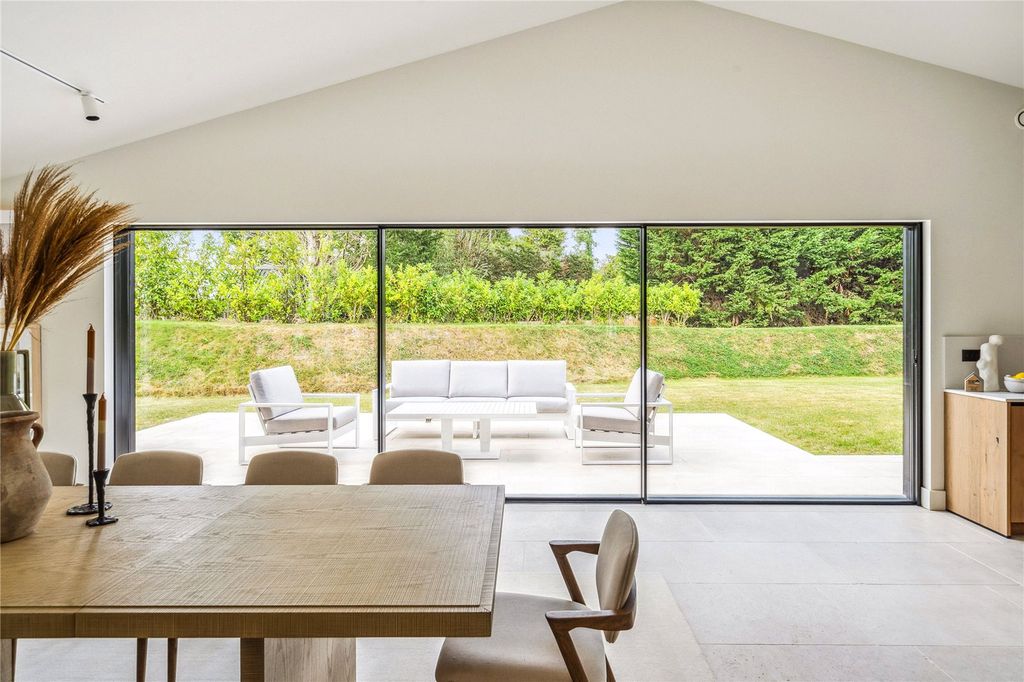 Property photo 3 of 36 Open Plan Living