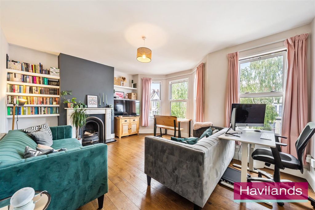 Property photo 2 of 18 Eaton Park Road-3.Jpg