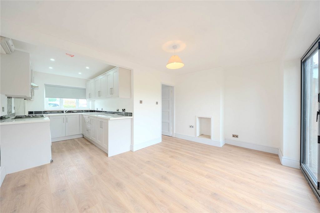 Property photo 2 of 13 Picture No. 06