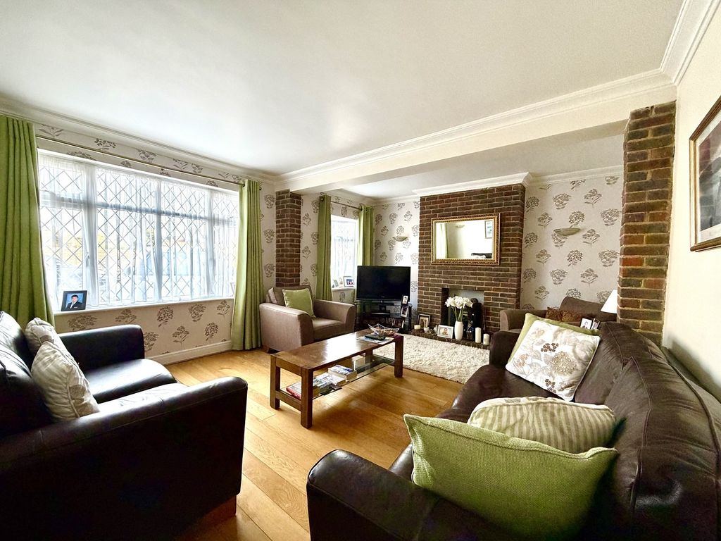 Property photo 2 of 14 Not Specified