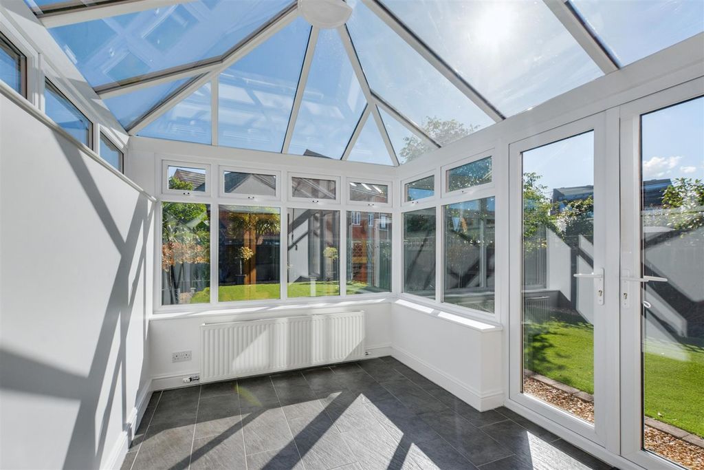 Property photo 3 of 27 Conservatory_1.Jpeg