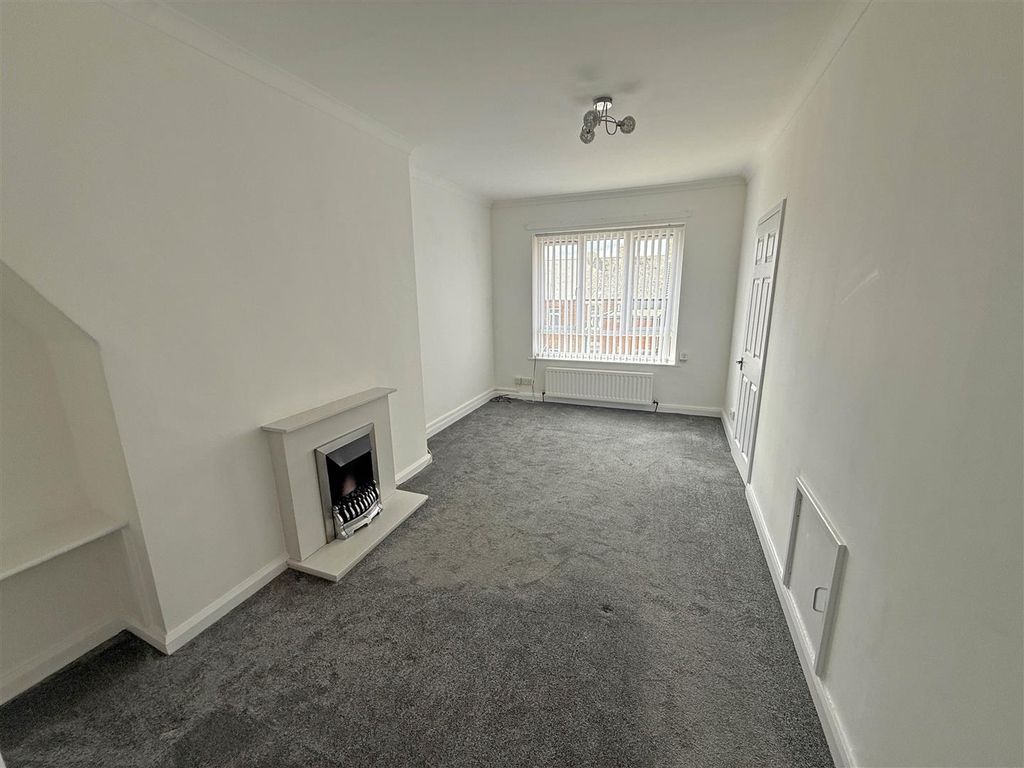 Property photo 2 of 10 Living Room.Jpg