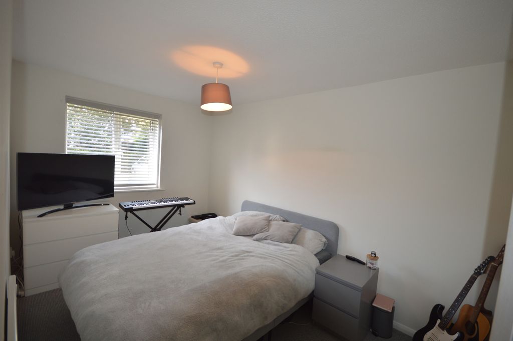 Property photo 3 of 17 Gallery