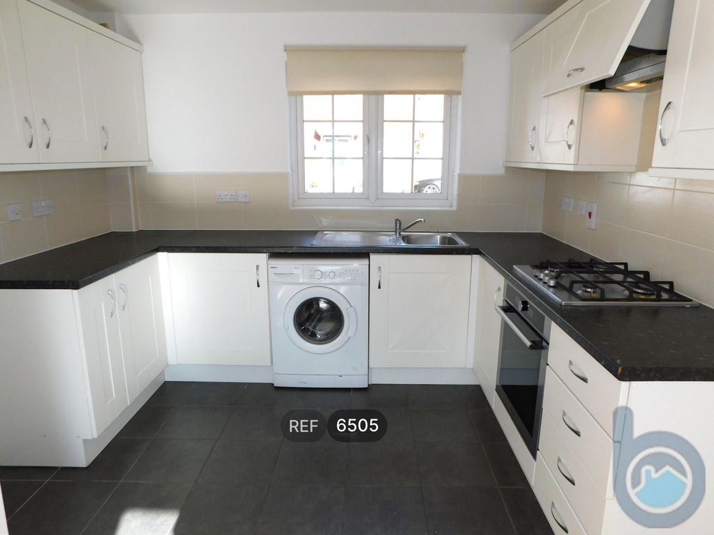 Property photo 2 of 18 Kitchen / Diner