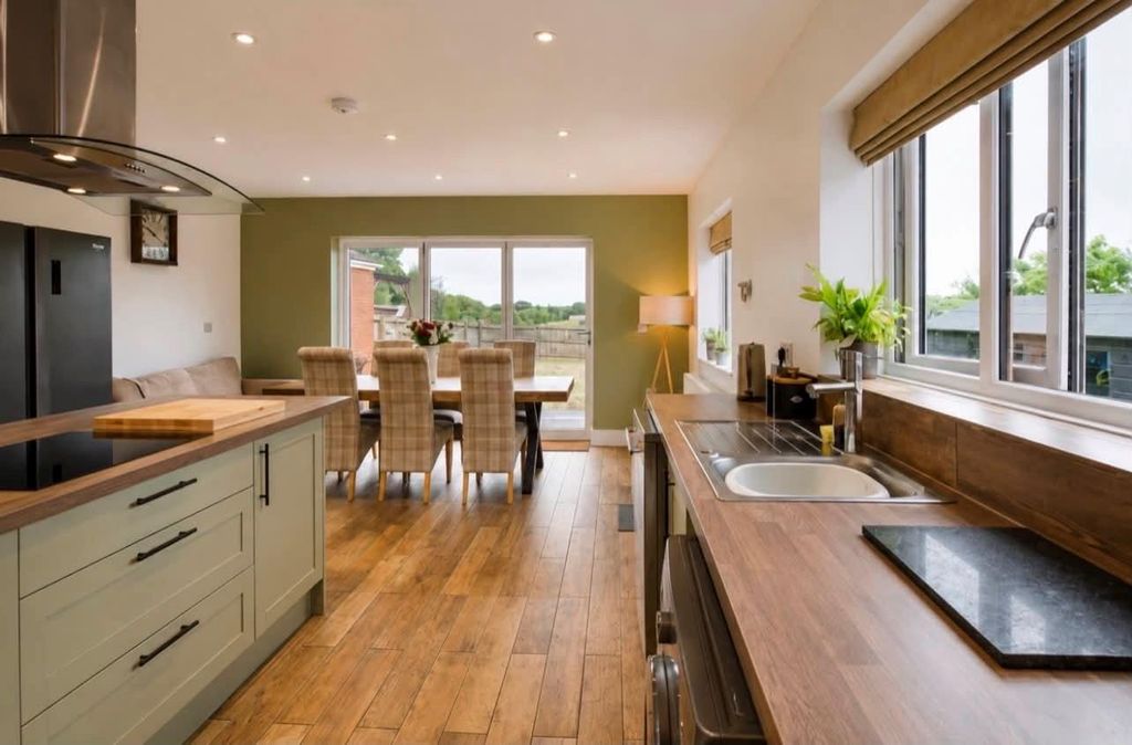Property photo 2 of 31 38