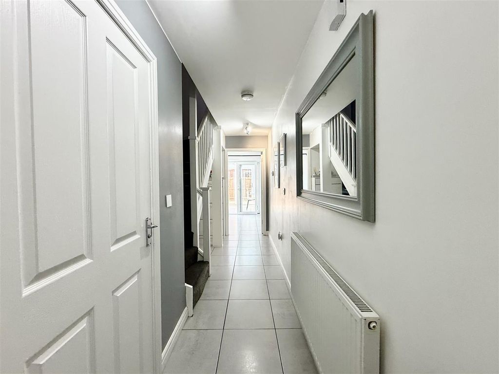 Property photo 2 of 24 2