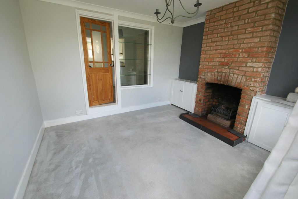 Property photo 2 of 10 2024-04-29 13.51.25.Jpg