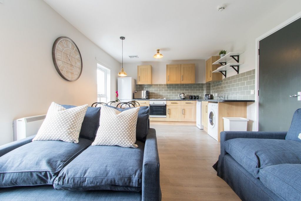 Property photo 1 of 10 Photo 0