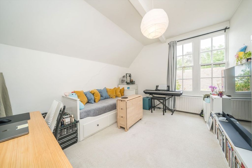 Property photo 2 of 5