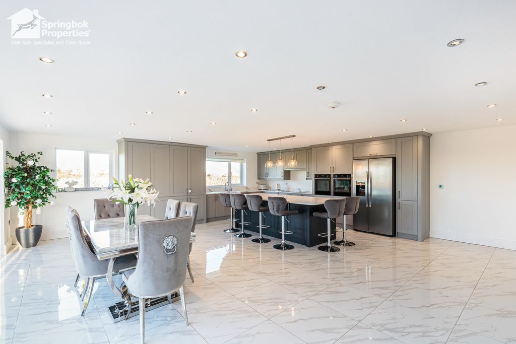 Property photo 2 of 27 Image 1