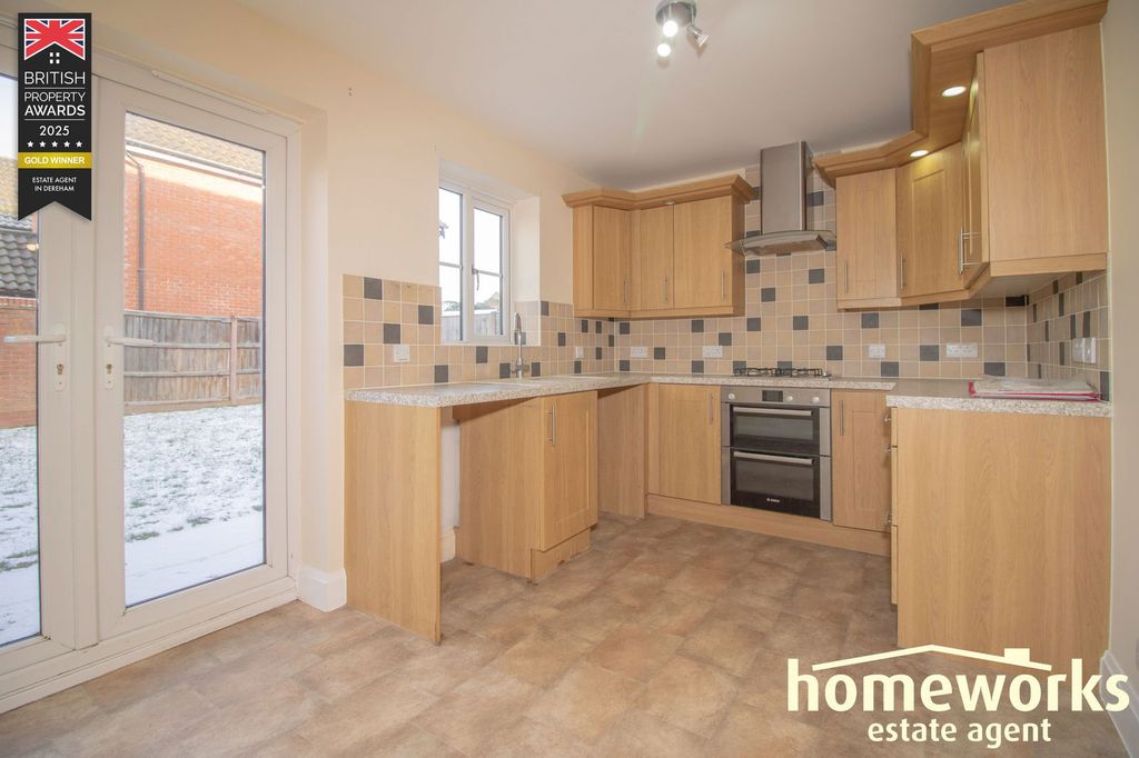 Property photo 3 of 16