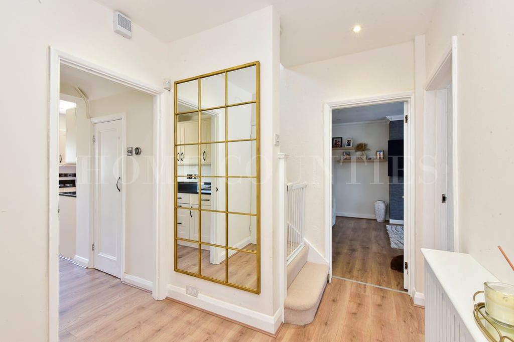 Property photo 2 of 38