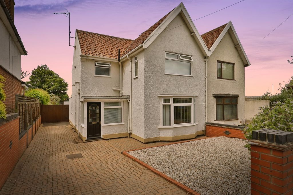 Property photo 1 of 27