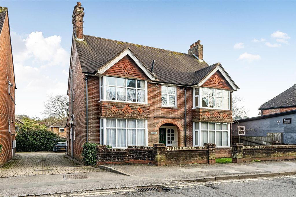 Property photo 1 of 10 Main Photo.Jpg