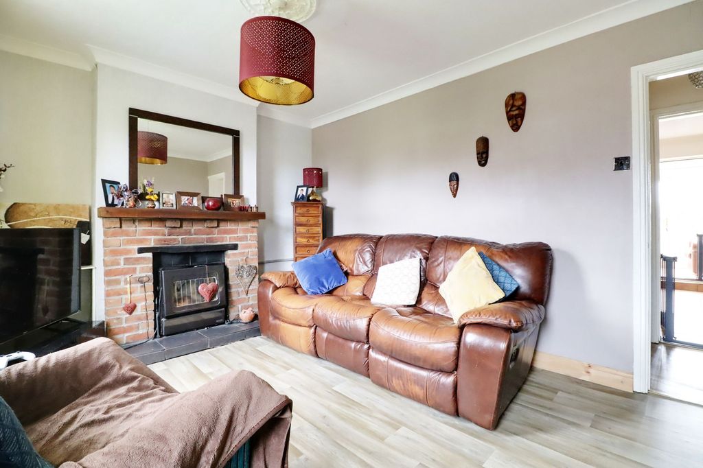 Property photo 2 of 13 Photo 9