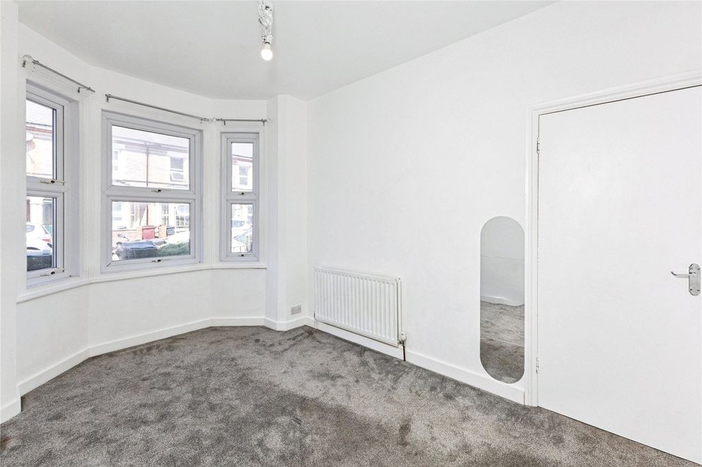 Property photo 3 of 13 Picture No. 28