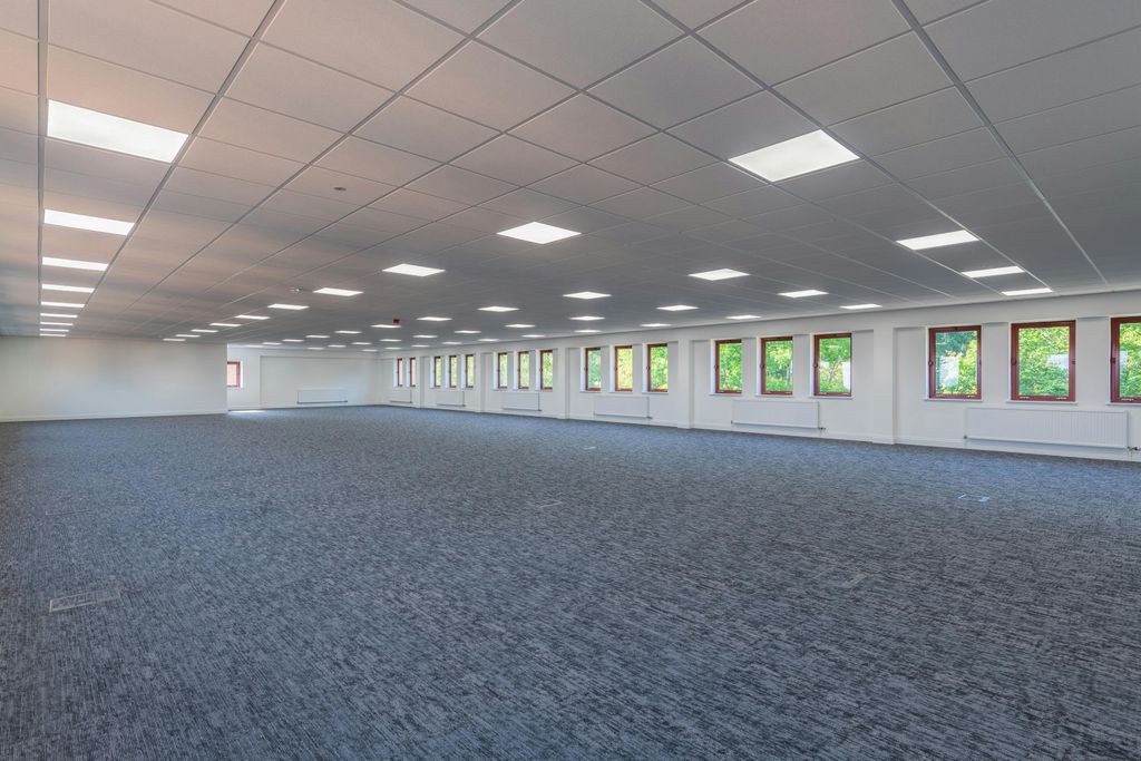 Property photo 3 of 21 4th Floor Building 4 Greenways Bp Chippenham3.Jpg