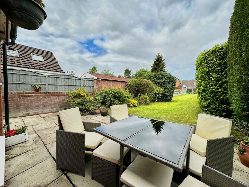 Property photo 2 of 47