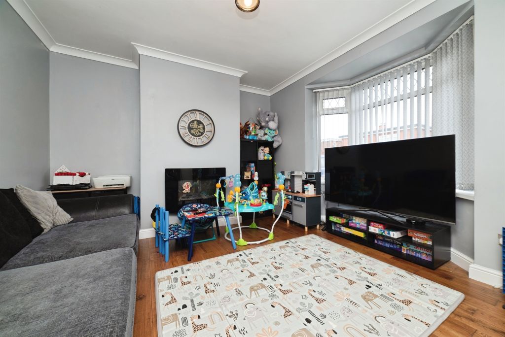 Property photo 2 of 12