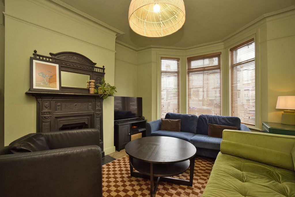 Property photo 2 of 15 Picture 2