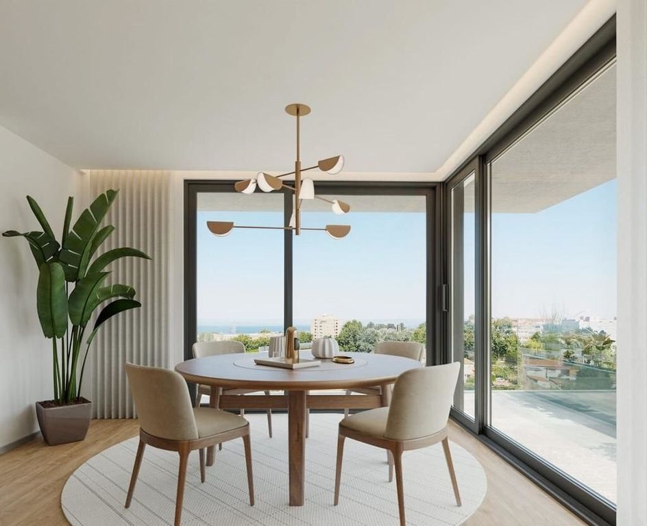 Property photo 1 of 18 T3 For Sale In Santa Marinha With Balconie