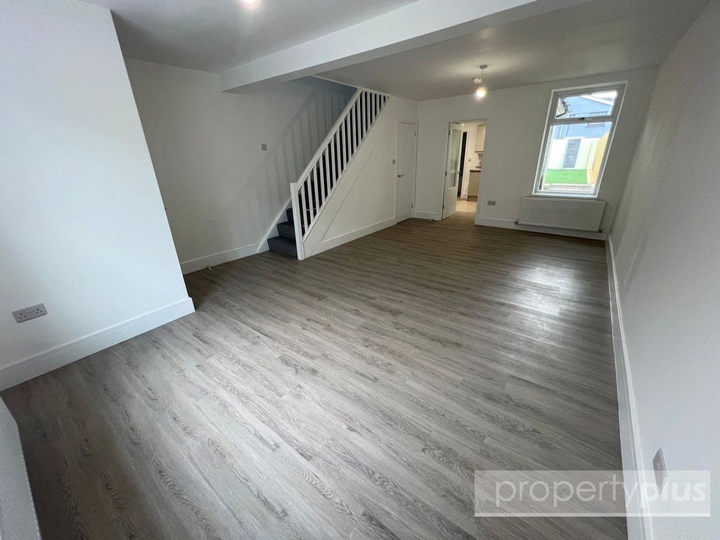 Property photo 3 of 12 Picture No. 05
